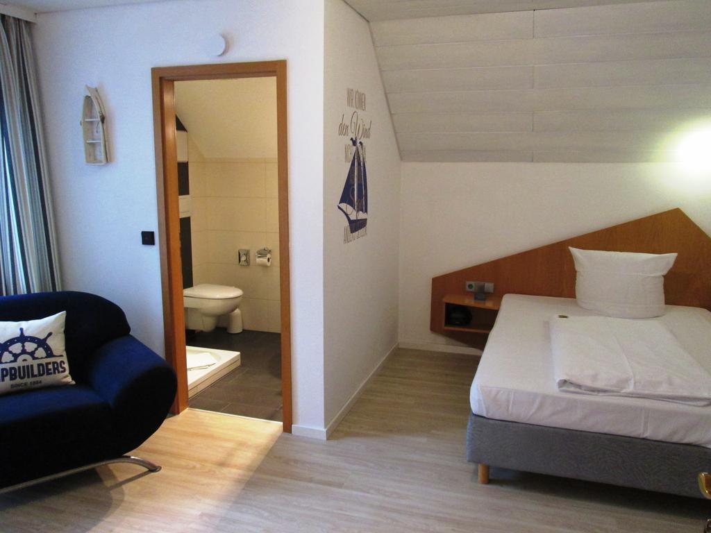 Hotel & Restaurant Kaiser Superior Herrenberg Eksteriør bilde